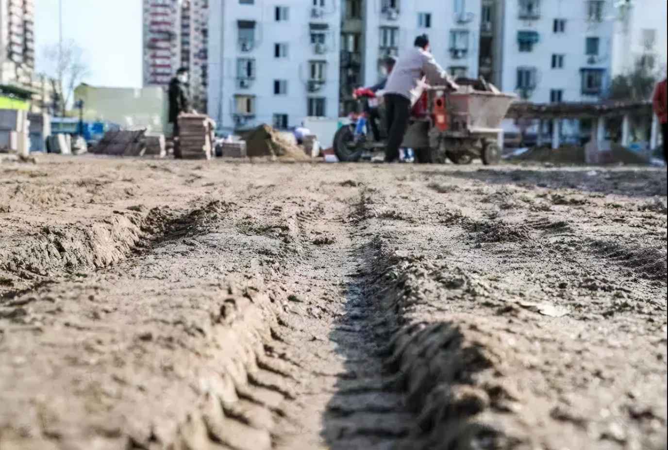 创城进行时 | 细“治”入微扮社区 城市家园更靓丽