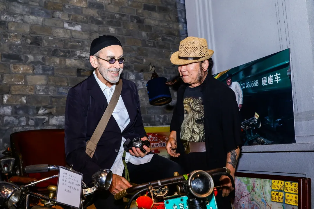 百名丝路大V走进王府井和平菓局感受北京变化，见证百年辉煌