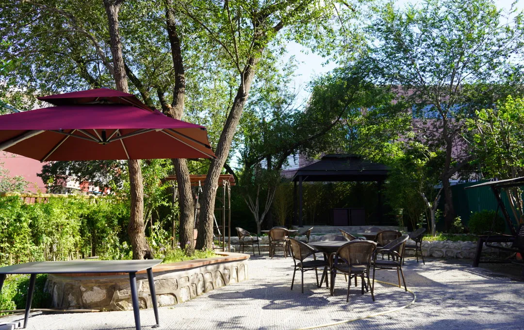 老舍笔下“驼铃古道”模式口经过改造升级后成为市民游玩新的打卡地