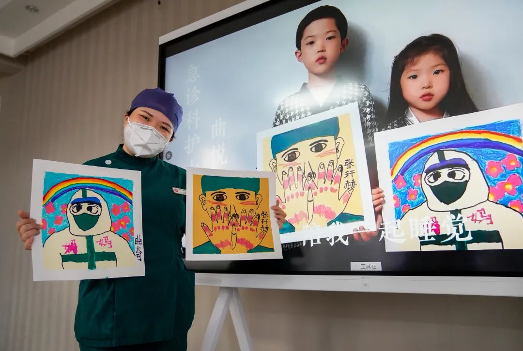 “抗疫天使”一线过节