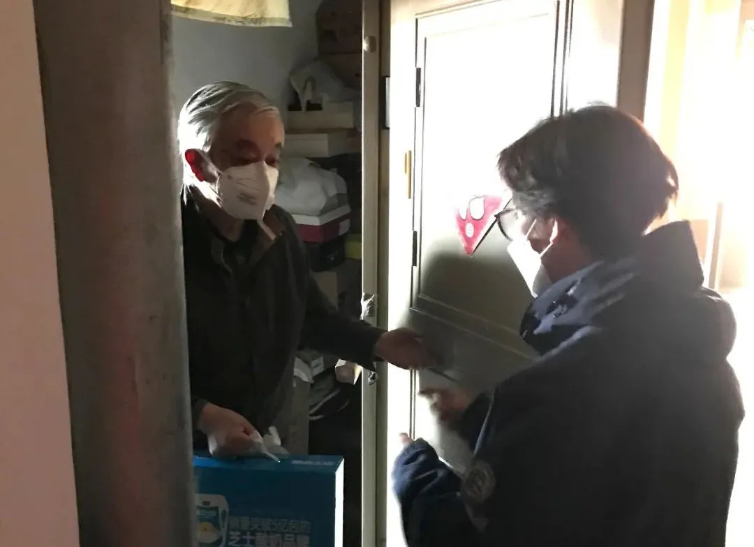 东城社工 | 老人的守护天使，有你们真好！