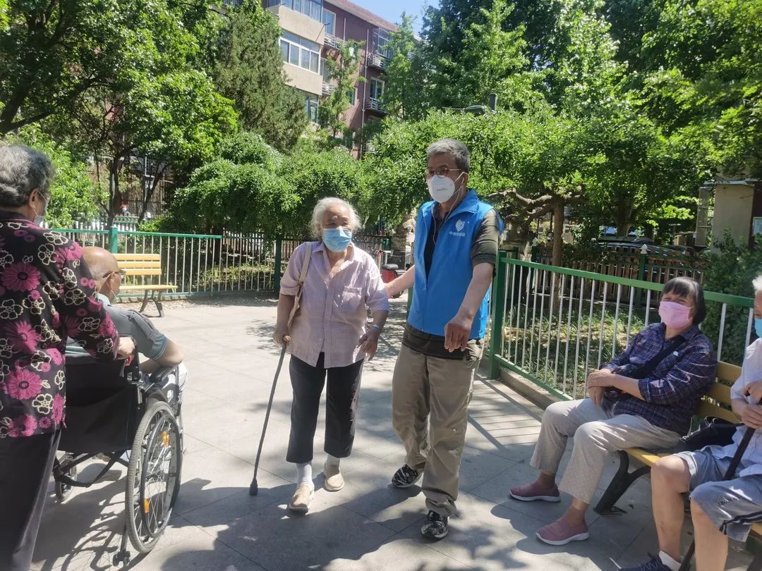 用爱书写浪漫坚守