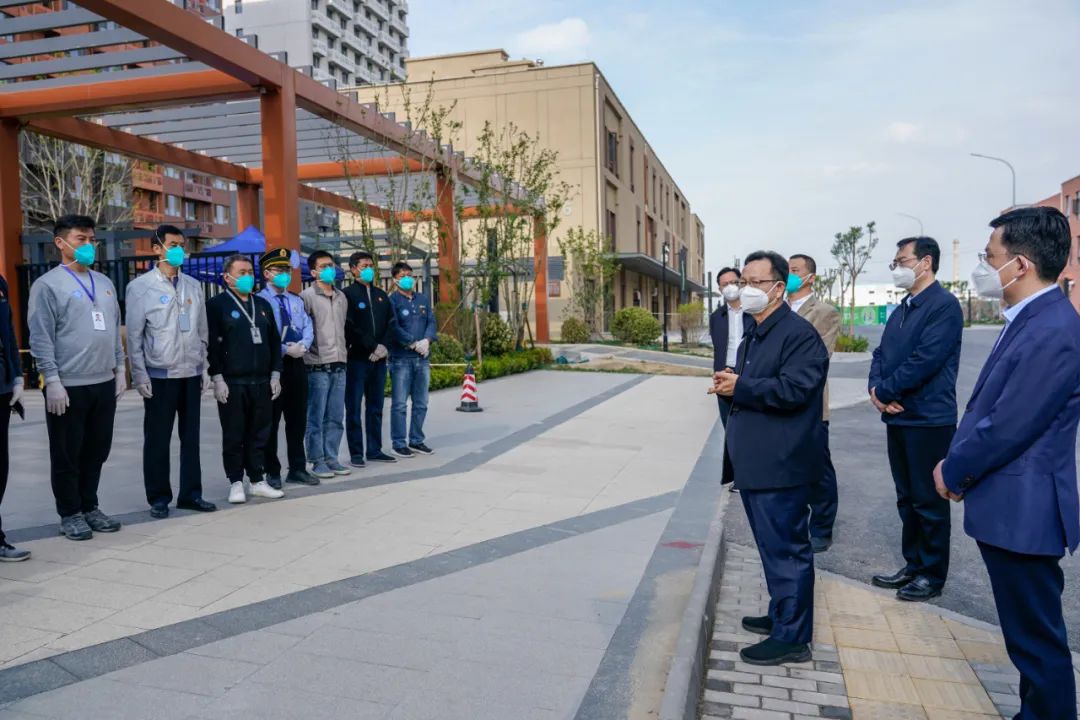孙新军、周金星连续检查调度，要求不折不扣落实各项防控措施，坚定信心打赢疫情防控阻击战
