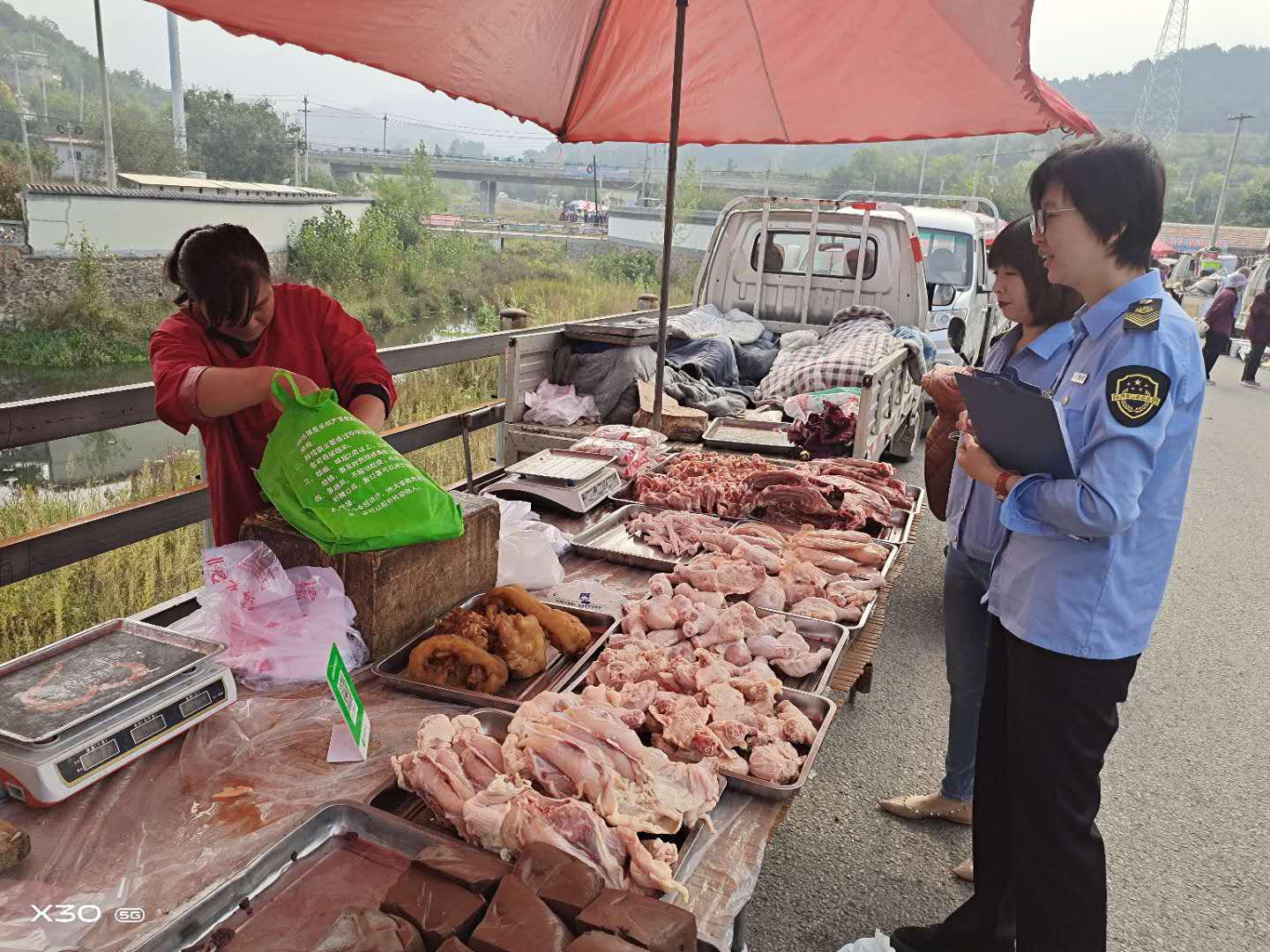 安全无小事 平安过“双节” 密云区大城子镇开展安全专项检查