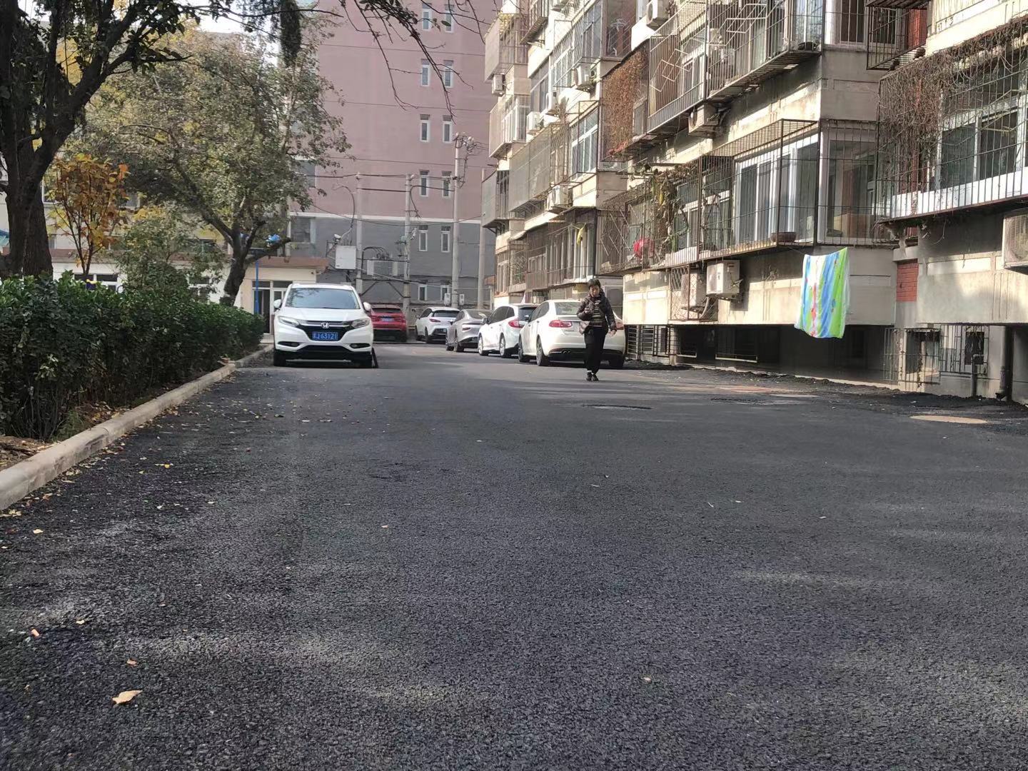 丰台首个物管会“上岗”一年半，失管小区大变样儿