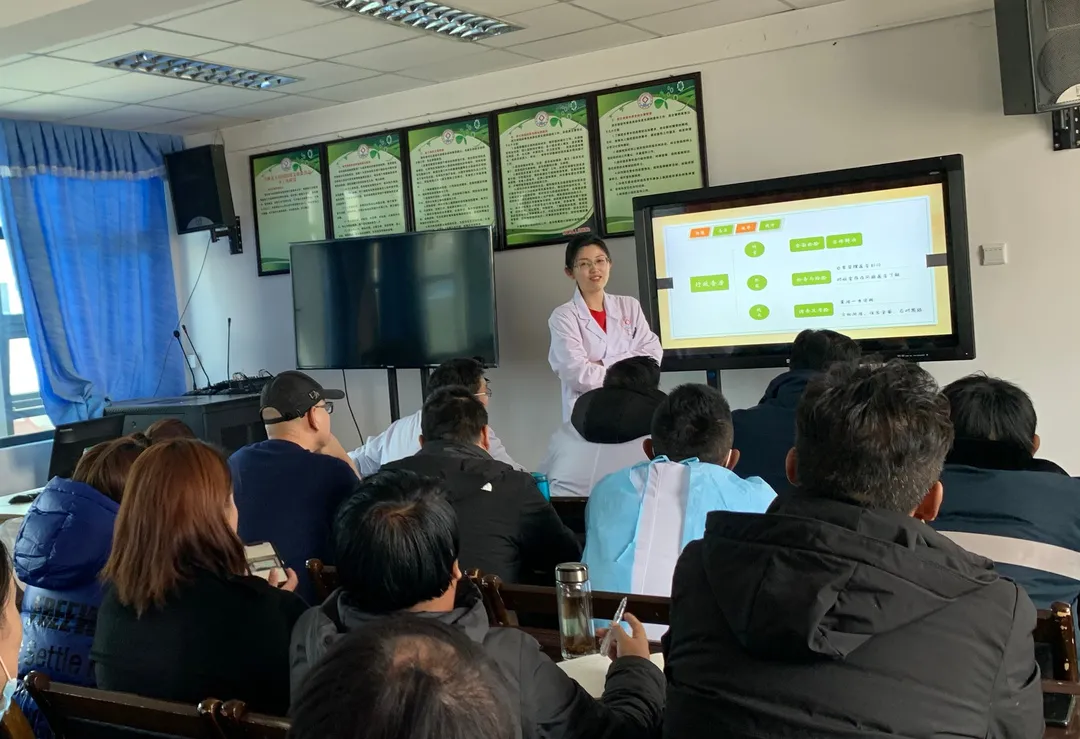 东城医疗援藏队——在纳木错湖边浇灌出最美的格桑花