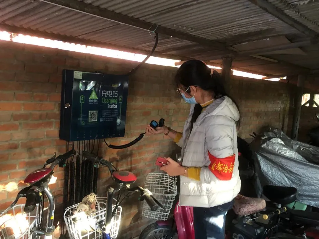 云岗街道快速响应、持续行动，织牢织密防控网