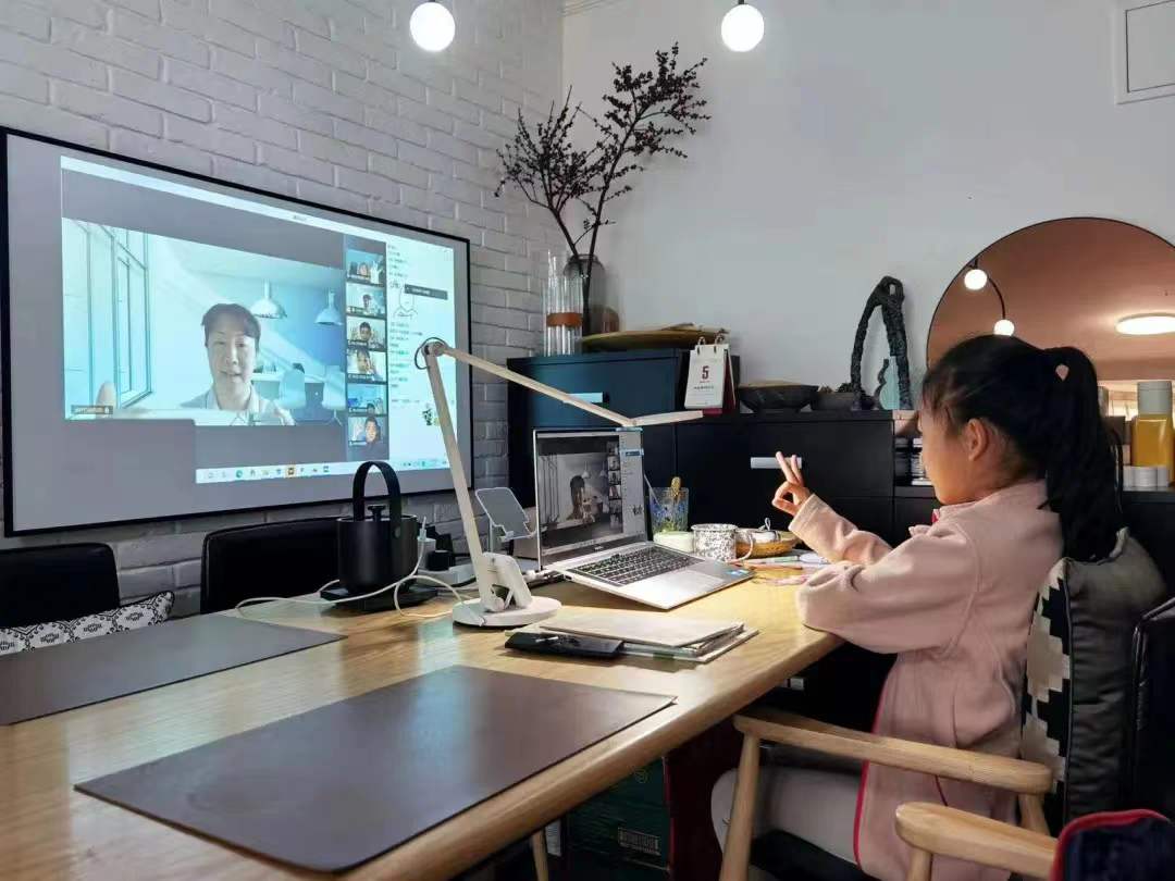 在线教学“花样多”学习运动两不误——海淀区中小学师生“云端”相见“线”出精彩