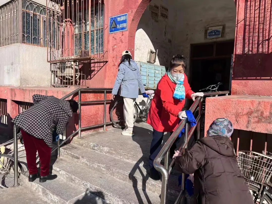 践行社会主义核心价值观·文明｜“冬奥有我 爱卫同行”周末卫生日活动进行时（二）