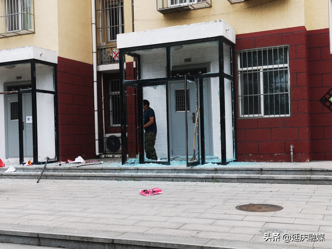 延庆依法拆除儒林街道避风阁 助推基本无违建区创建