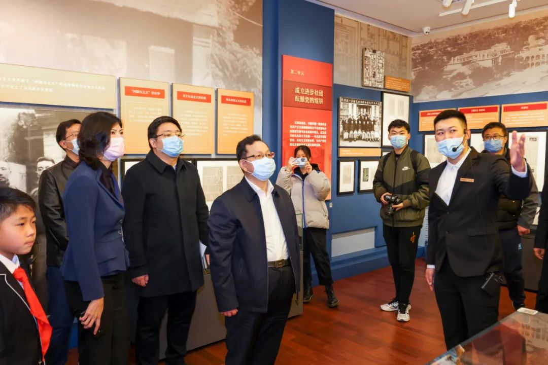 铸时代之魂，扬首善正气！东城区模范榜样座谈会在北大二院旧址召开