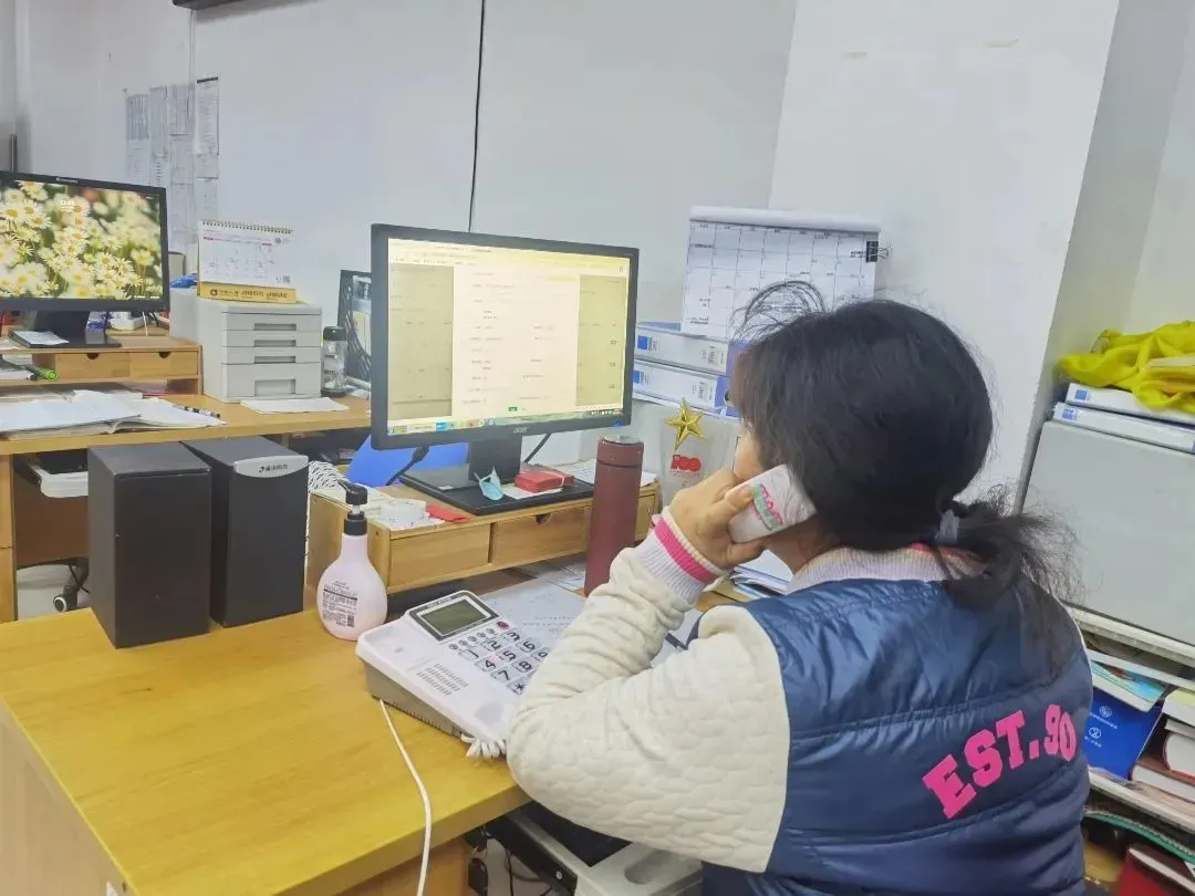 云岗街道快速响应、持续行动，织牢织密防控网