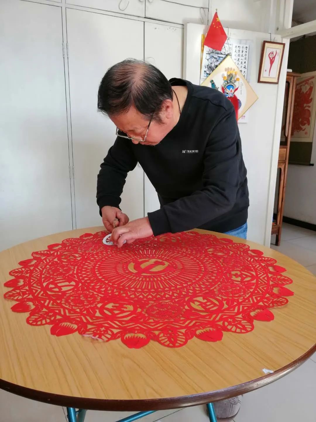 以纸传情“艺”心抗疫