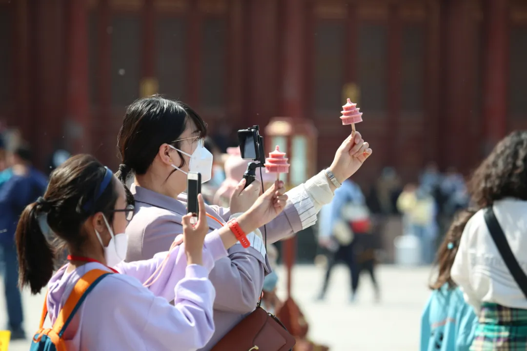 “五一”假期全市游客接待量排名前十景区东城占四，“文化金三角”成为消费新地标