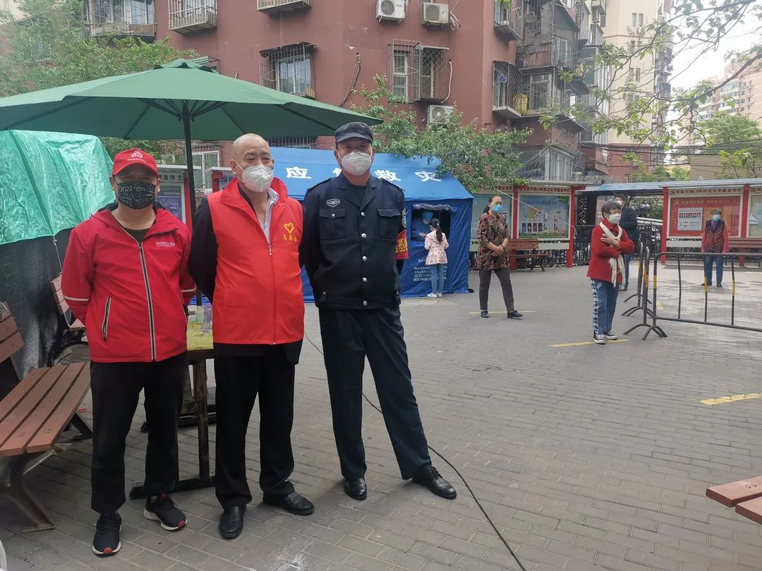 主动请缨战“疫”，展现国企“大白”风采