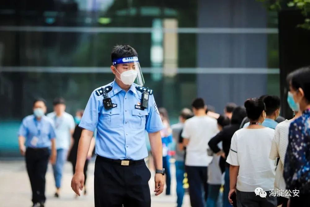 抗疫情、助复工！海淀后厂村里的温暖“警”色