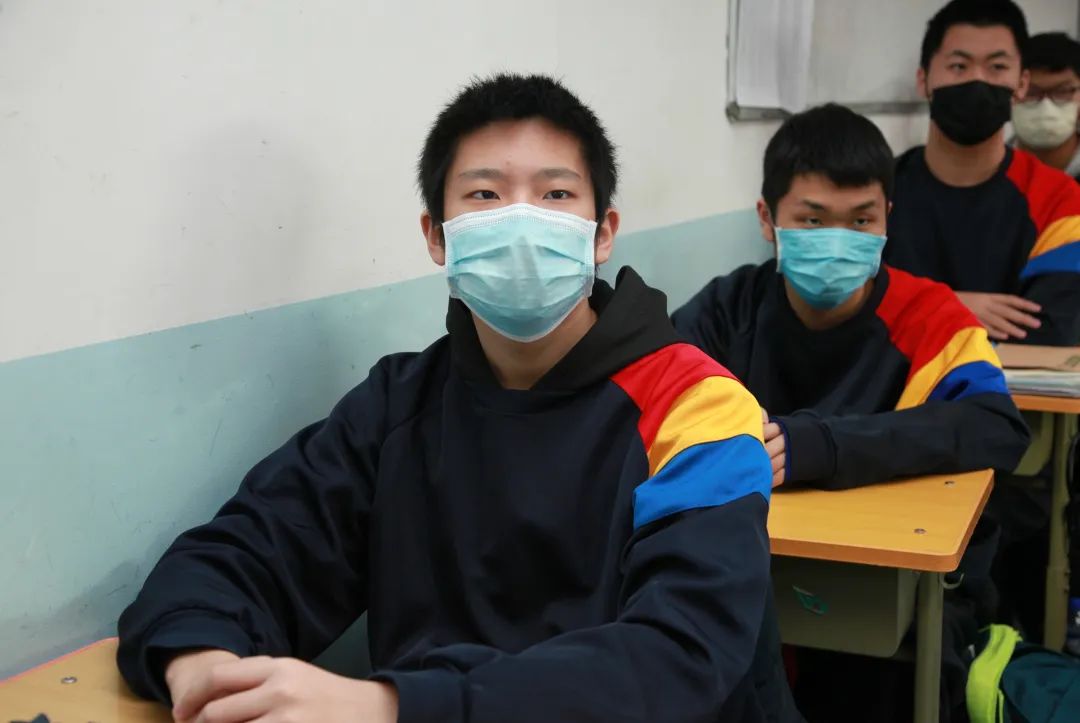 东城区中小学“同上一节疫情防控课”