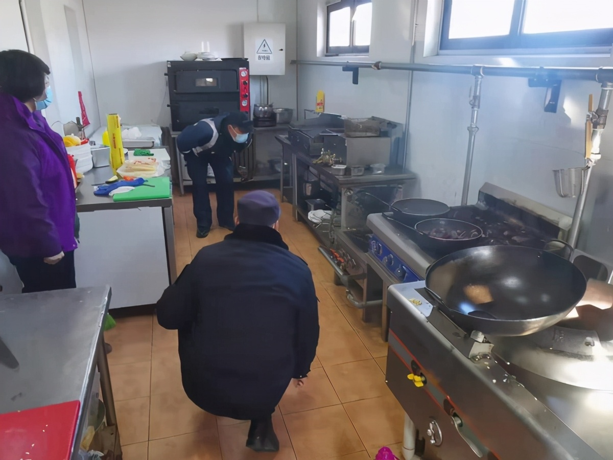 密云区河南寨镇：供气用气两头抓 燃气安全全年查