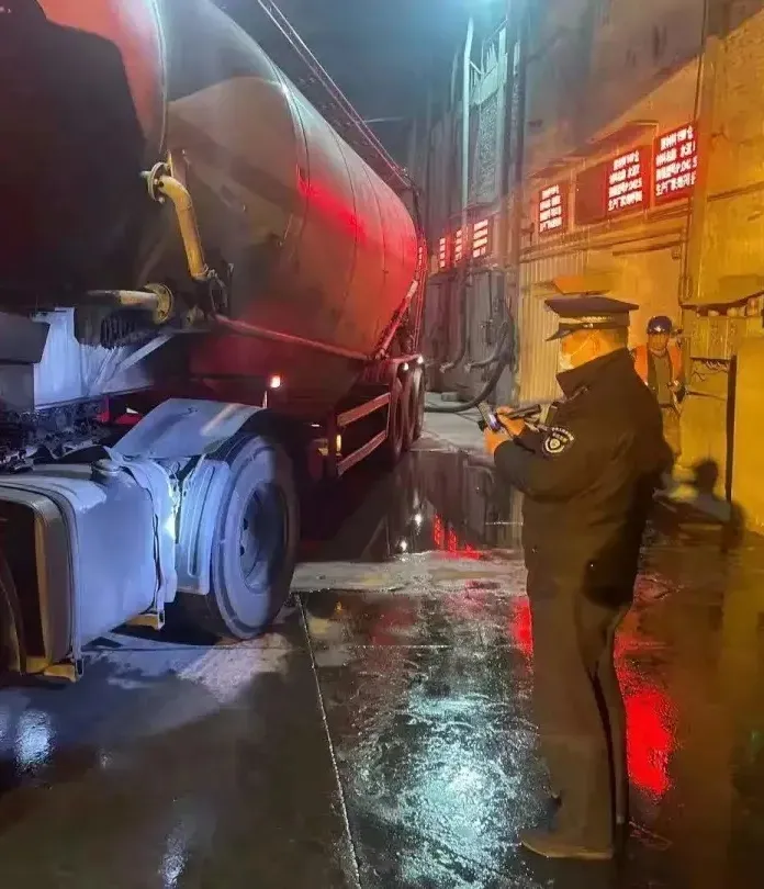 创卫进行时 | 丰台区多措并举打好移动污染源防治组合拳