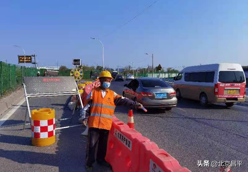 京藏高速辅路南沙河西桥改造工程关键节点完成
