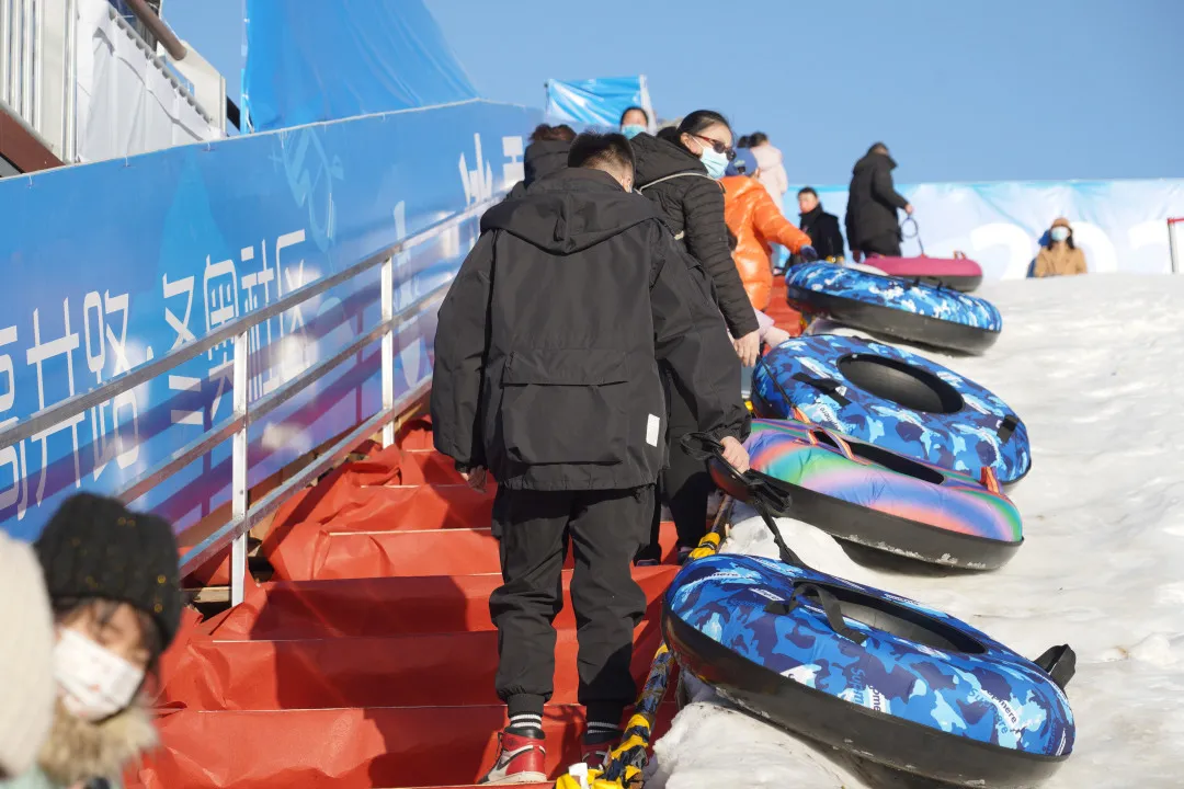 免费玩！持续两个月！冬奥社区冰雪运动基地掀起全民迎冬奥热潮