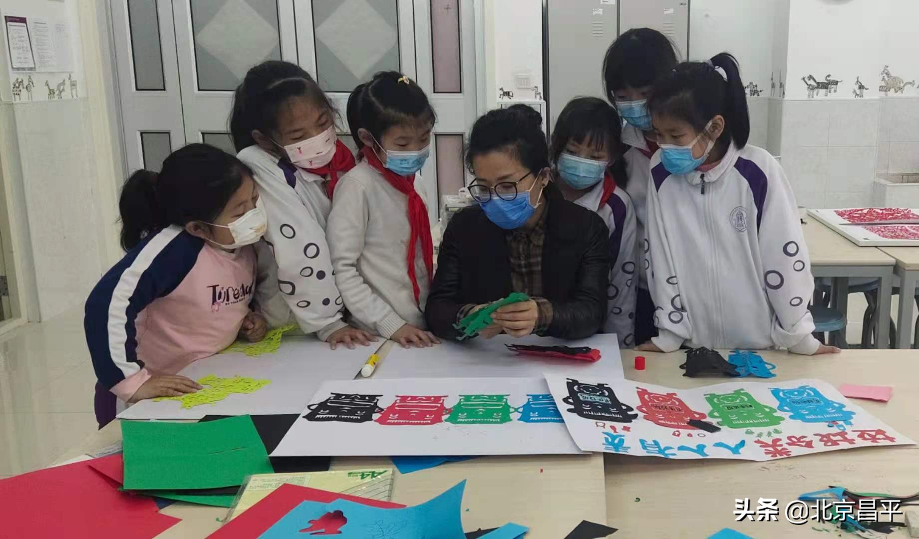 冬奥会圆满结束，“冰墩墩”热度依然！昌平萌娃DIY“冰墩墩”