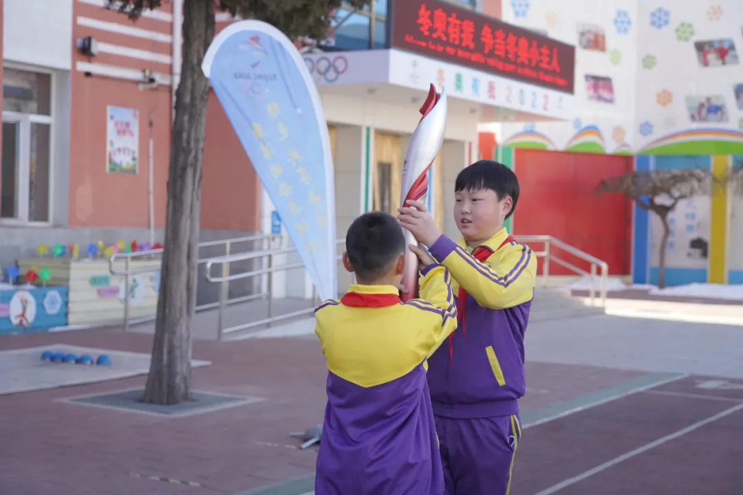 “萌虎”开学啦！聚焦冬奥“ 一起向未来”成为开学第一课