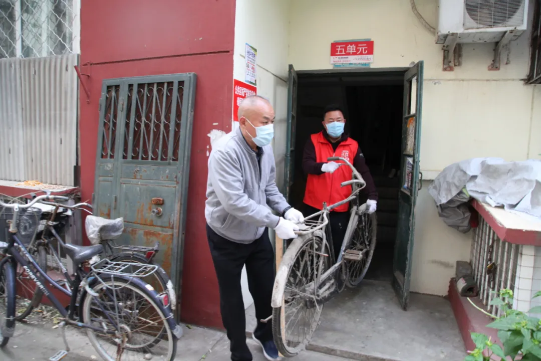 东城区常态化开展周末卫生日活动