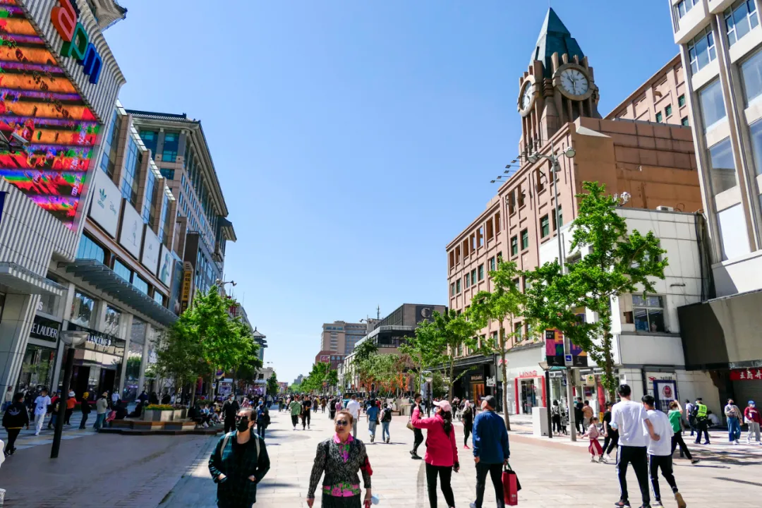 “五一”假期全市游客接待量排名前十景区东城占四，“文化金三角”成为消费新地标