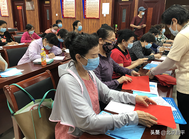 “折翼天使”夏虹，带领团队坚定地走了这条公益爱心路