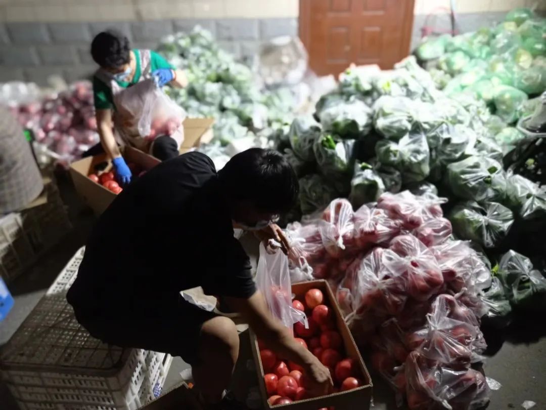 超暖心！“爱心蔬菜包”免费送到家门口