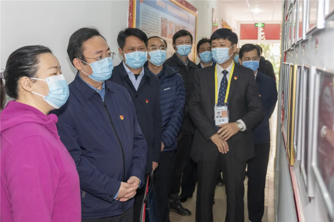 东城：推动党建工作各项重点任务不折不扣落地见效