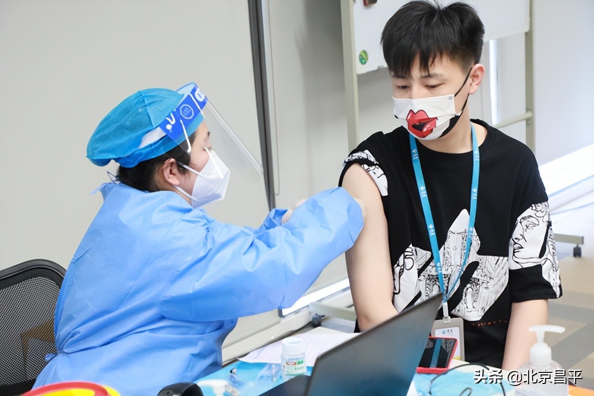 送“苗”进企业！史各庄街道全力保障生产防疫“两不误”