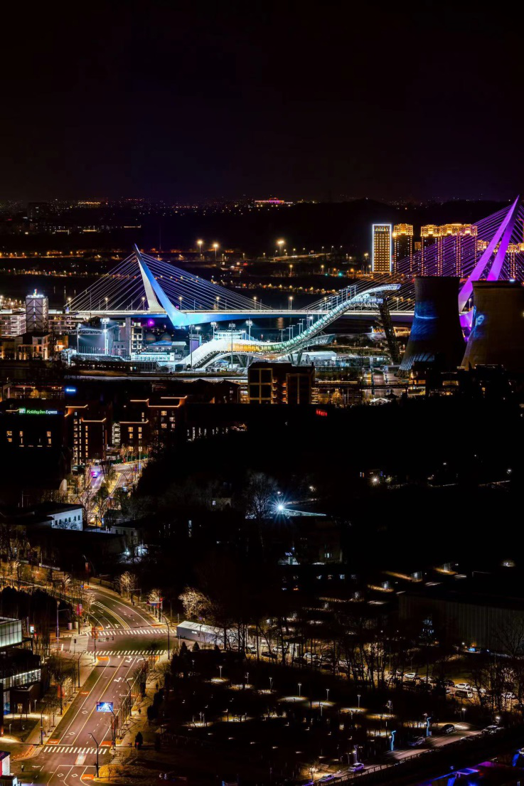 首钢滑雪大跳台正在进行场馆恢复，将向公众开放