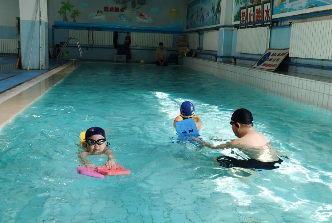 东城区常态化防控再优化，生产生活暖意浓