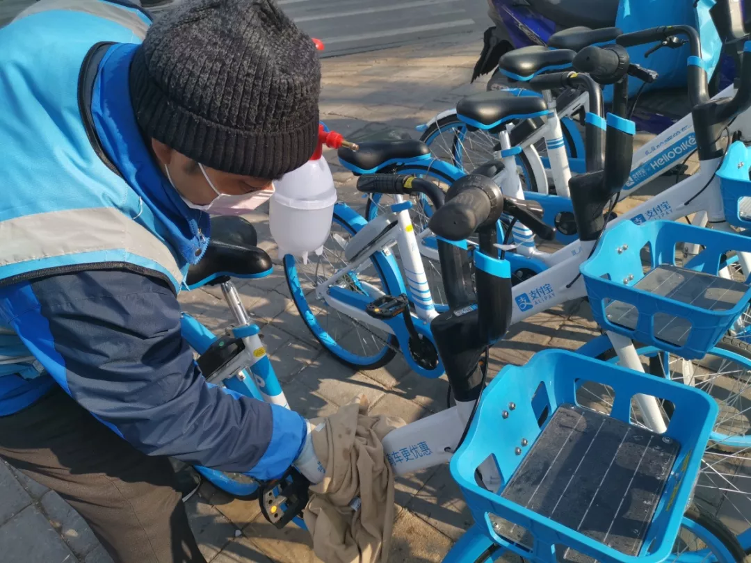 东城区“周末大扫除”升级 推进“精致东城”建设