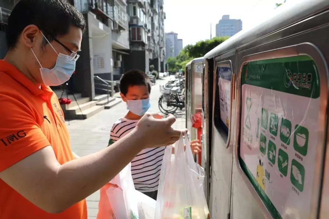 500志愿者参与“盯桶”，推动解决盯守力量不足问题