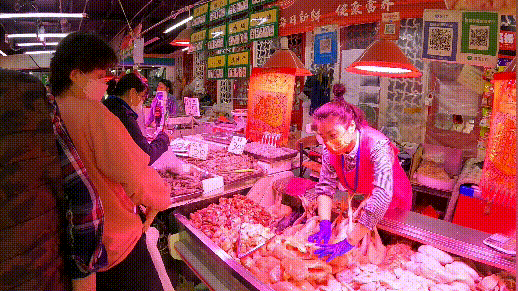 “菜有的是！”记者今晨实地探访东城商超市场——