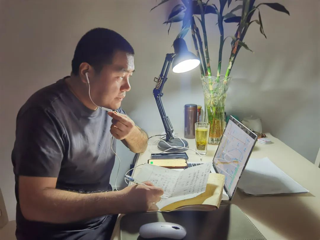 大数据排查员：“见到了早上4点的天空”