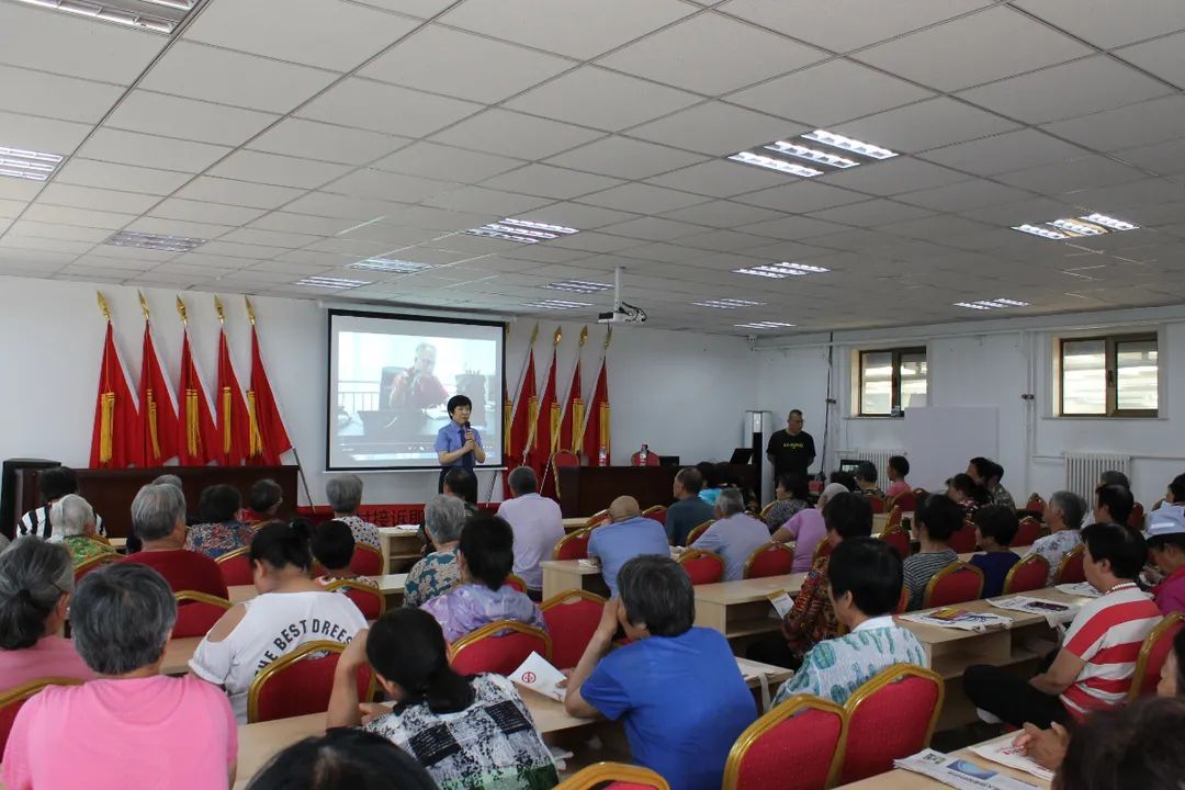 平谷检察院开展“学法用法护小家·防非处非靠大家”主题宣传活动