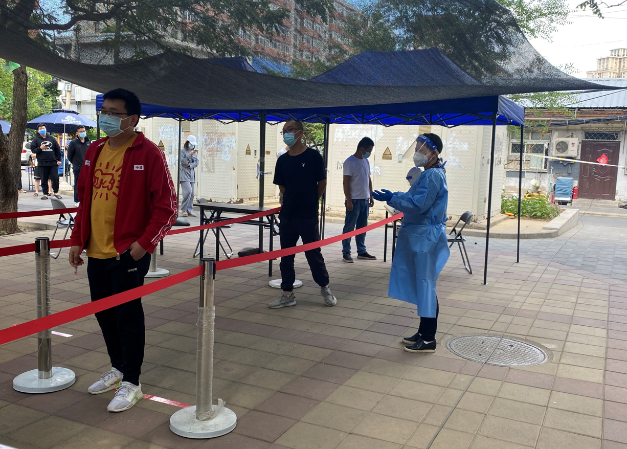 石景山区信访干部的抗击疫情“全家福”