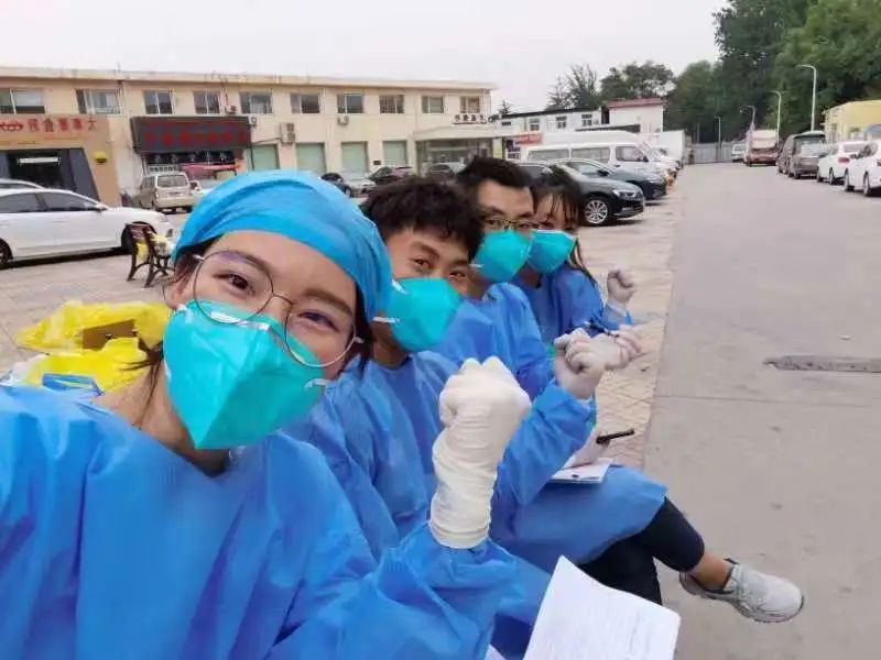 “小黄花”送药团队，谢谢你们！