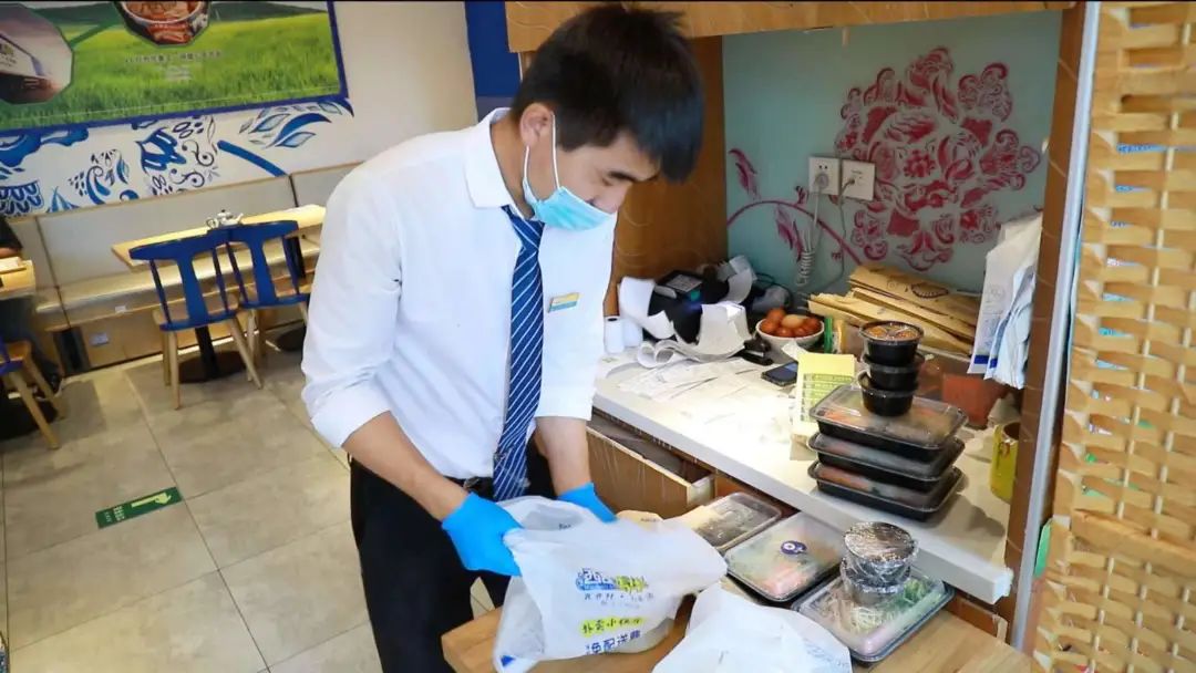 盼望已久，堂食就是香