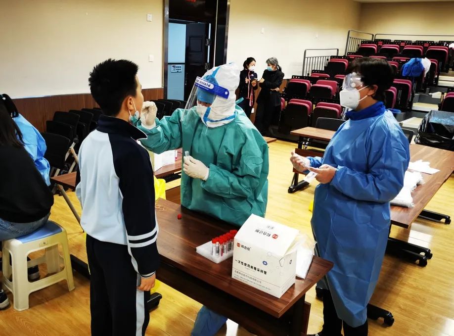 “疫”无反顾！来自东城“大白”的战疫故事——