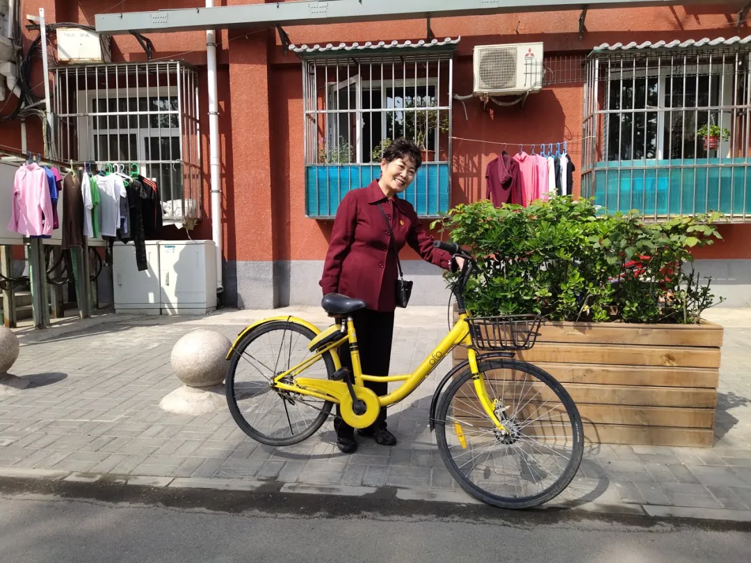 幸福东城 | “元老级”参与者两年坚持扮靓美丽街巷