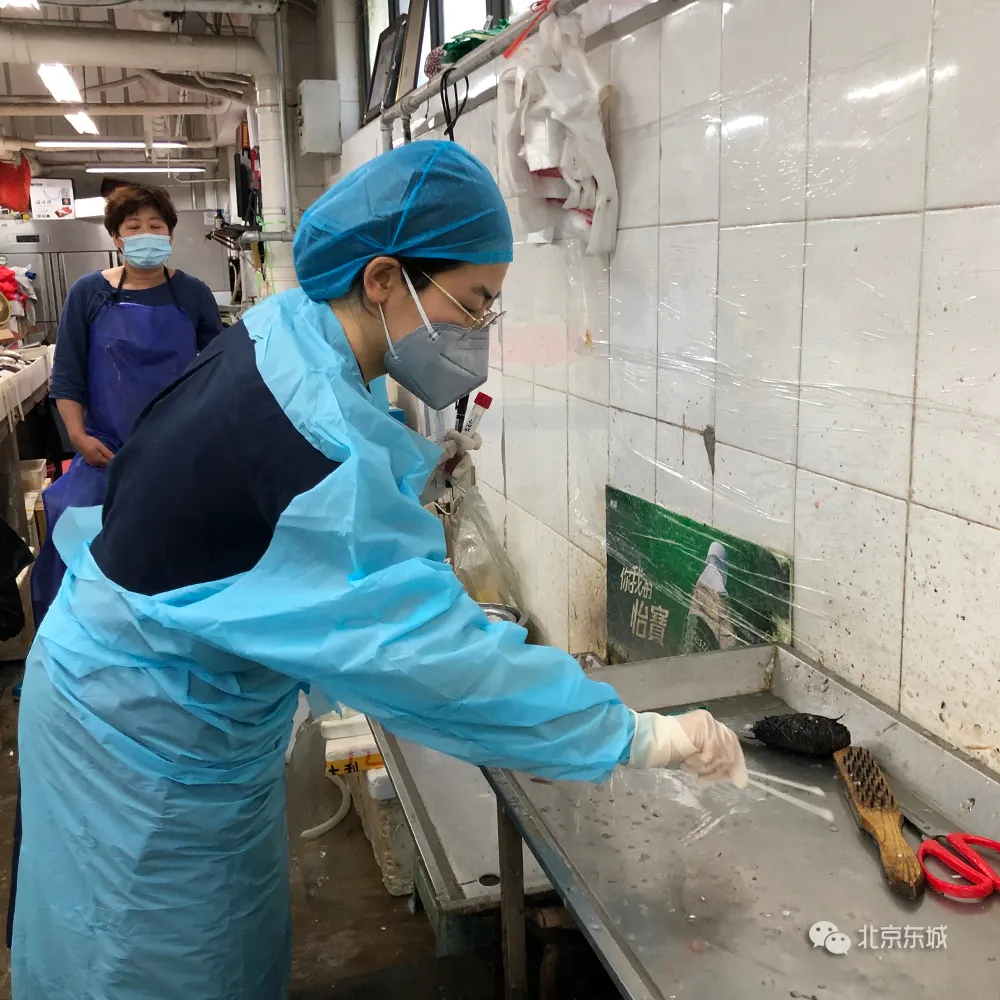 东城区做好农贸市场和餐饮服务单位防疫安全检查