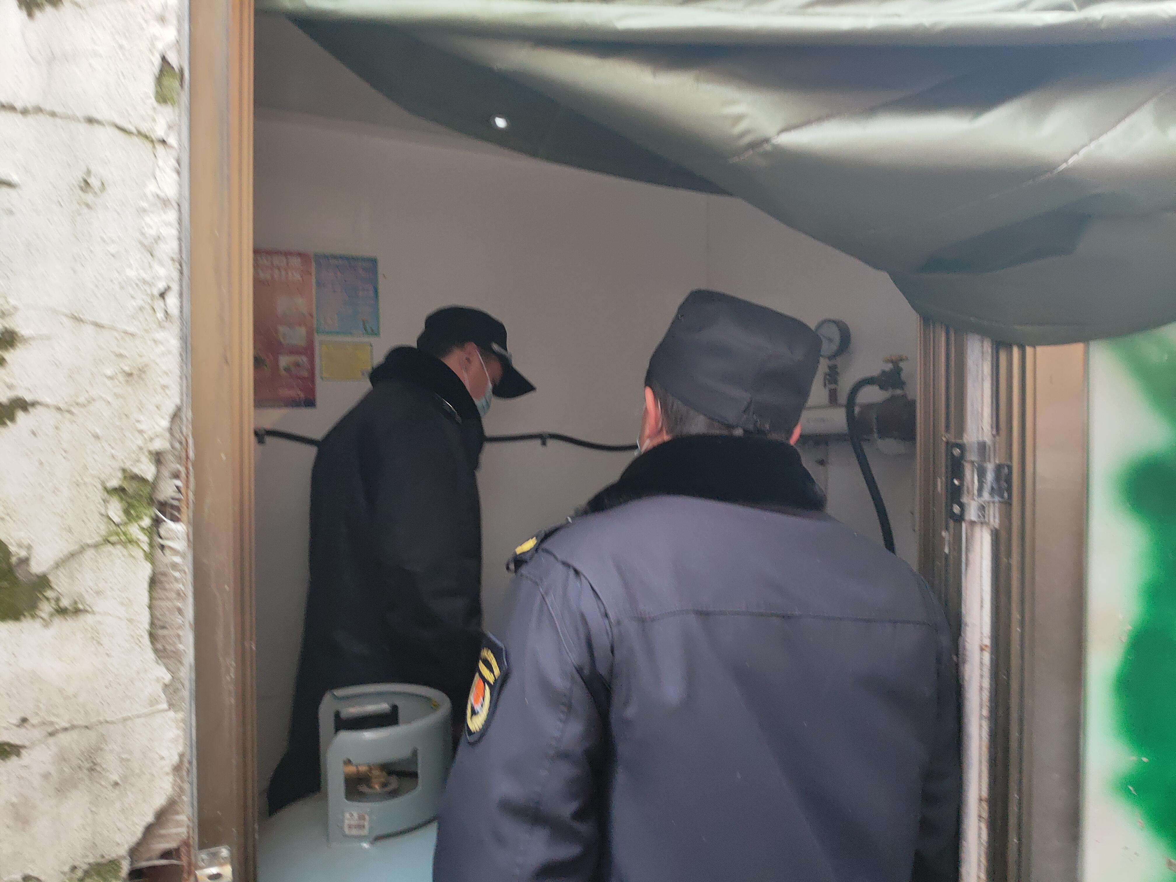 密云区石城镇专项督查拧紧安全生产阀门