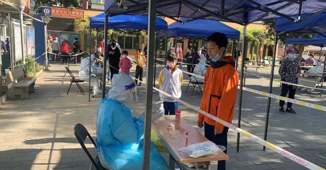 同心抗疫更需相互理解相互支撑