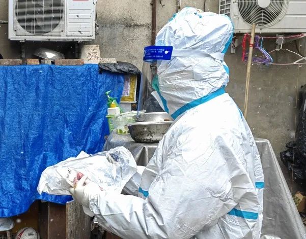 “疫”无反顾！来自东城“大白”的战疫故事——