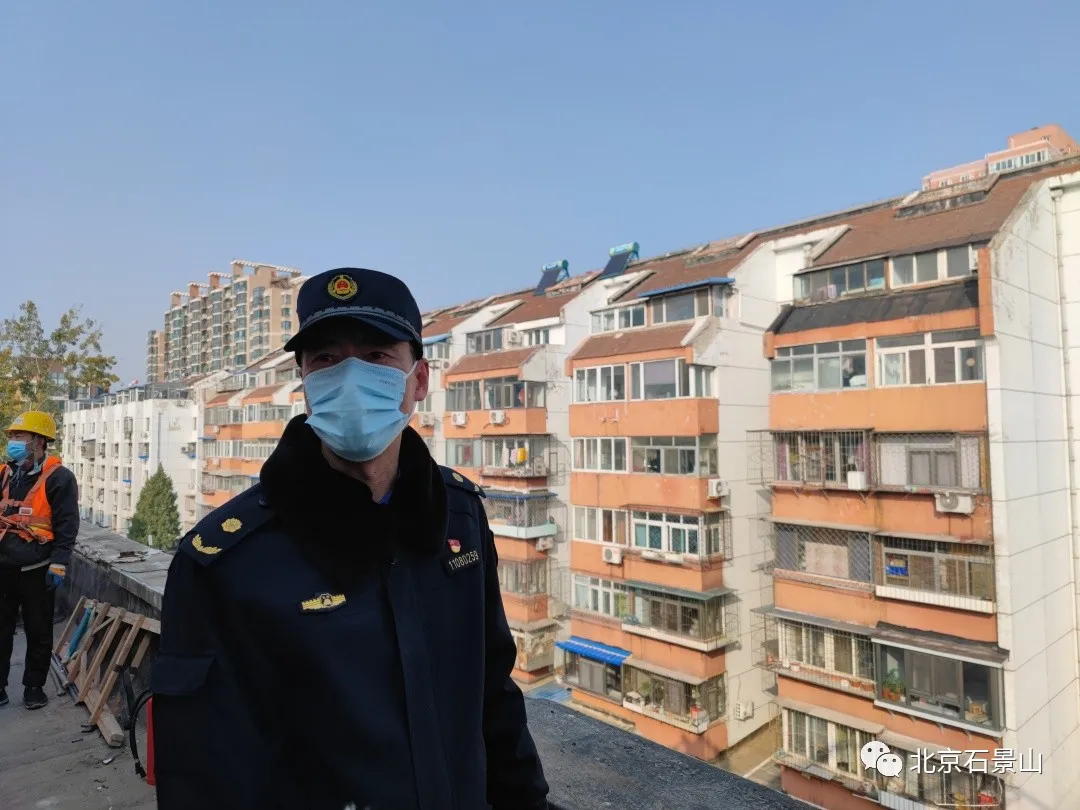 拆除挡光违建，让居民晒上冬日暖阳